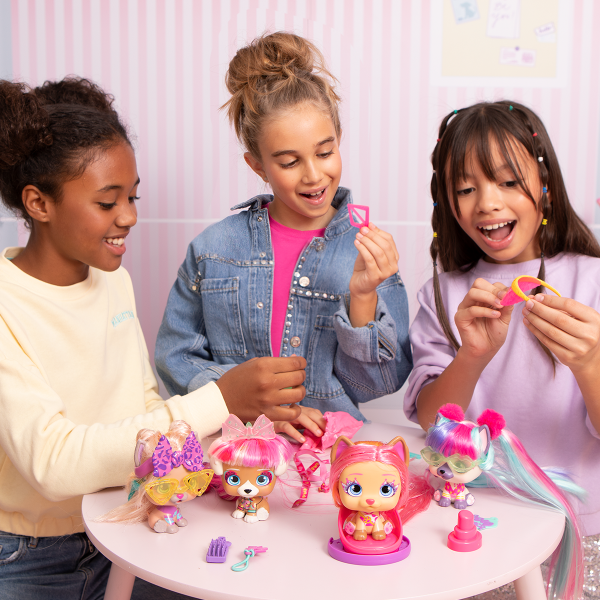 VIP Pets Bow Power Juliet, 1 VIP Pets Doll, and 8+ Accessories for Hair  Styling, Ages 4-6 Years